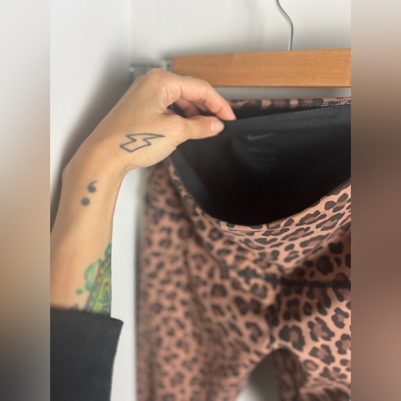 Nike Dri-Fit Workoutfit Set - tank top/M and leggings/S - Picture 5 of 5